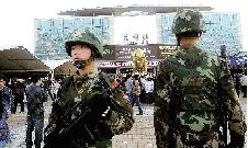 市民悼念昆明暴恐案遇难者：愿天堂再无暴力