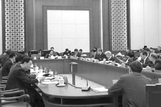 全国人大常委会委员建议 经复议的案件复议机关是被告